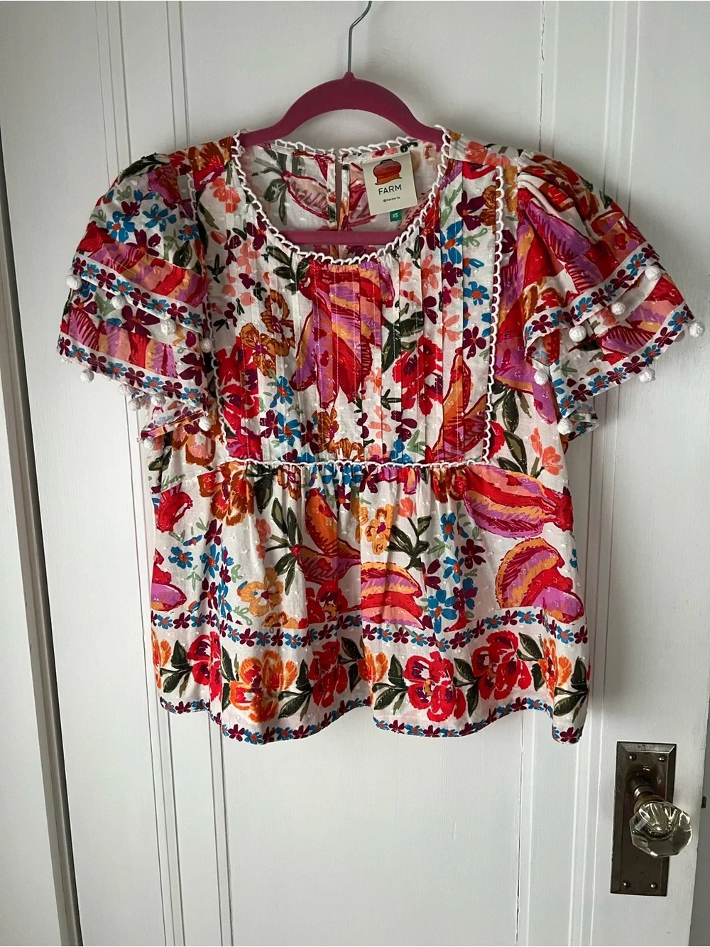 FARM Rio White Floral Embroidered Puff Sleeve Top with Multicolor Blooms